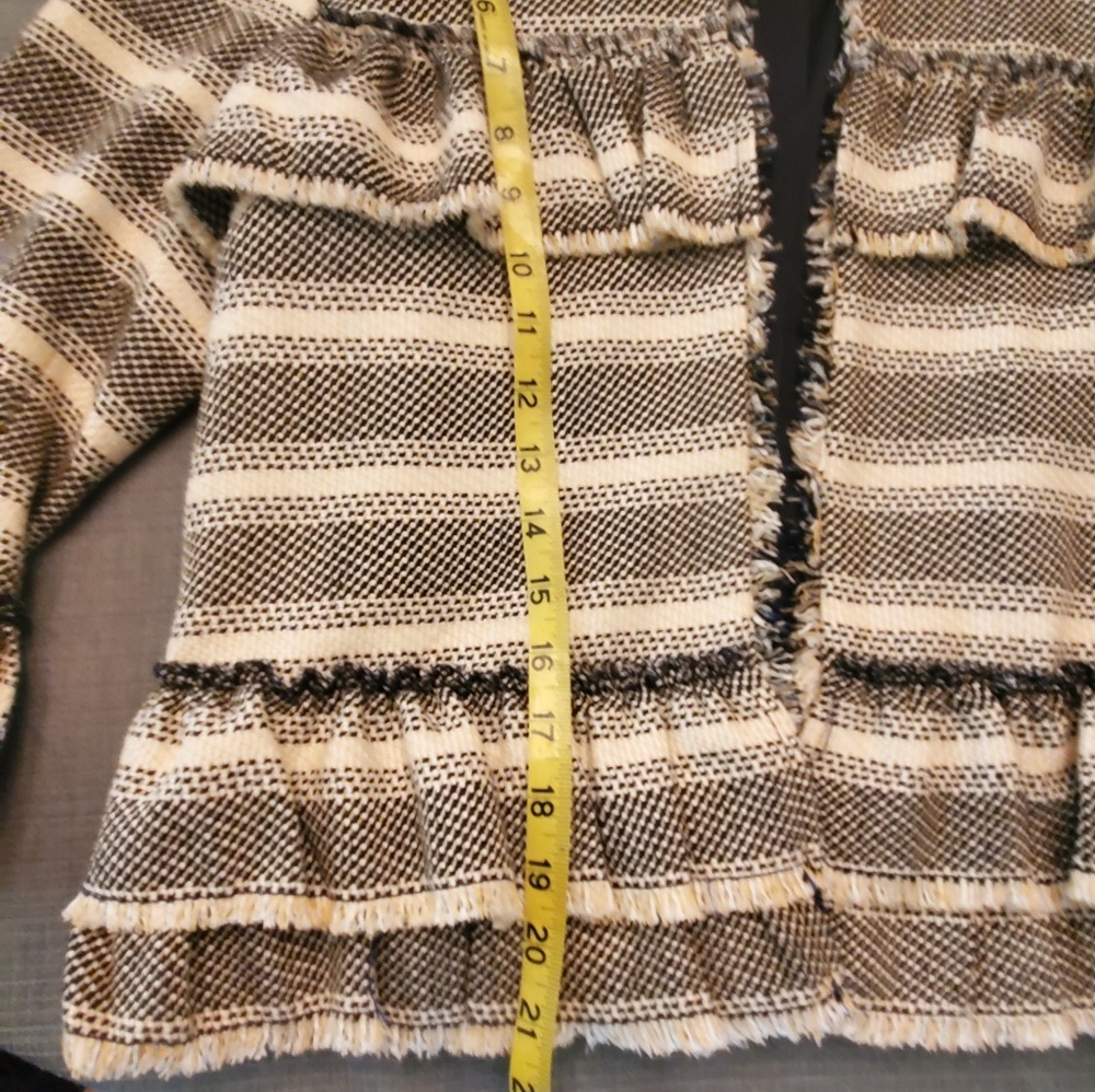 Soft Tweed Ruffle Blazer - Picture 4 of 6